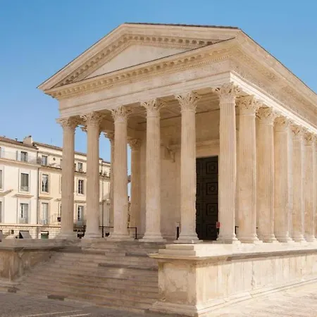 Le Notre Dame-centre Ville-gare * Nîmes