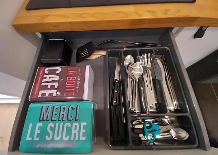 Le Notre Dame-centre Ville-gare Ним